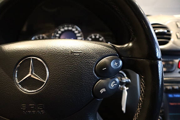 Mercedes-Benz CLK500 15 of 26