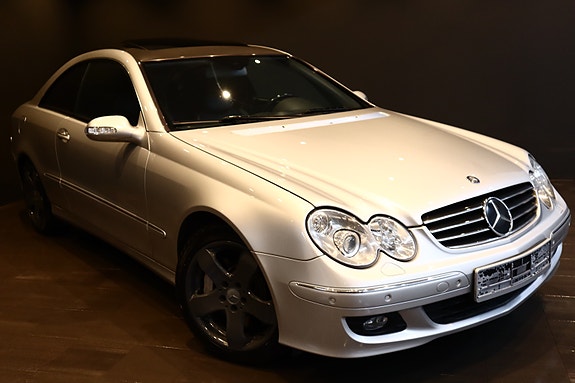 Mercedes-Benz CLK500 2 of 5