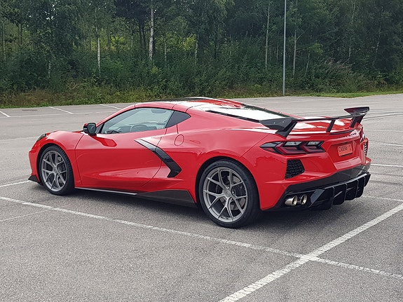 Chevrolet Corvette 9 of 27