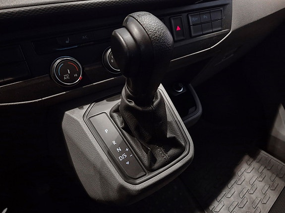 Volkswagen Transporter 16 of 30