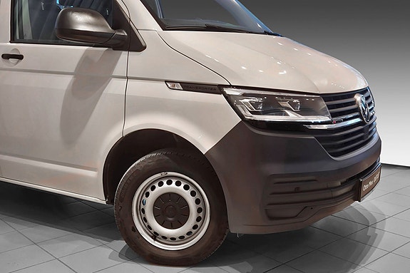 Volkswagen Transporter 4 of 30