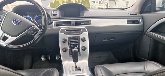 Volvo V70 25 of 30