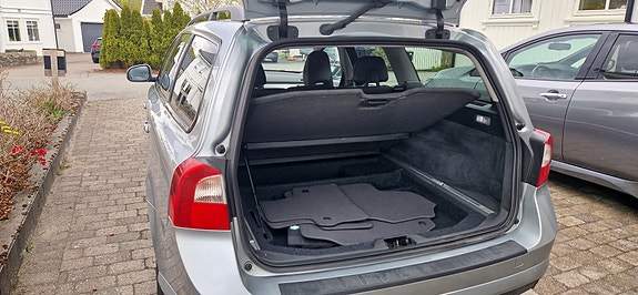 Volvo V70 26 of 30
