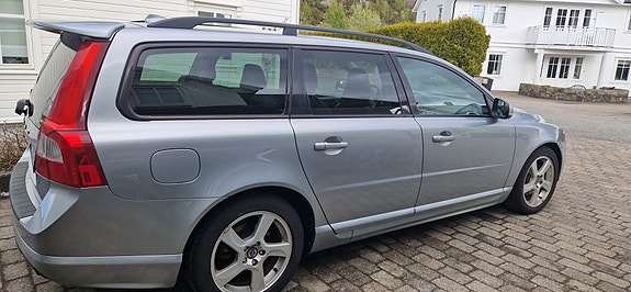 Volvo V70 21 of 30