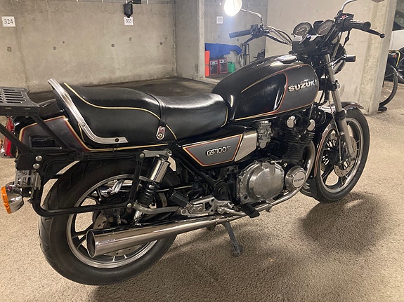 Suzuki GS 1100 G 16 of 23