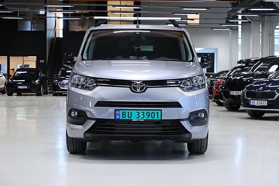 Toyota Proace City 2 of 5