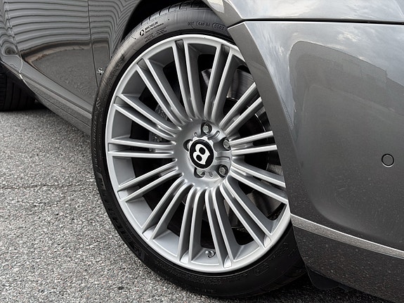 Bentley Continental GT 3 of 5