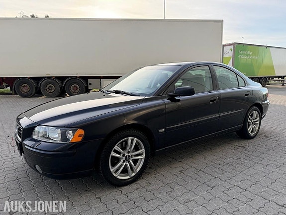 Volvo S60 5 of 30