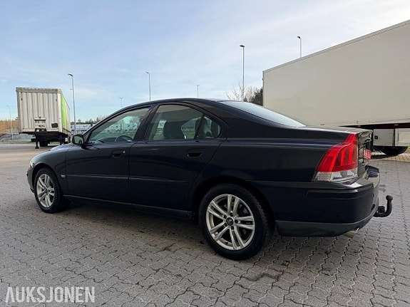 Volvo S60 12 of 30