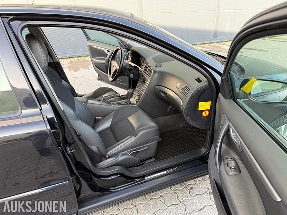 Volvo S60 22 of 30