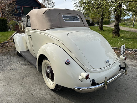 Ford Andre 16 of 30