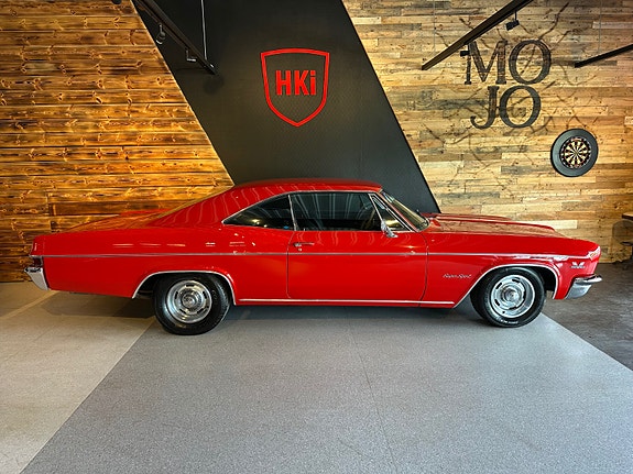 Chevrolet Impala 2 of 5