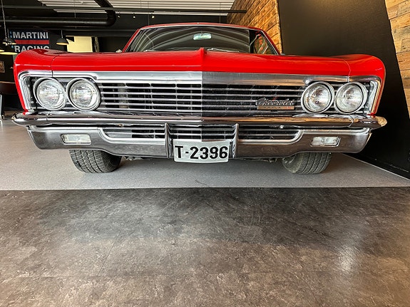 Chevrolet Impala 5 of 5