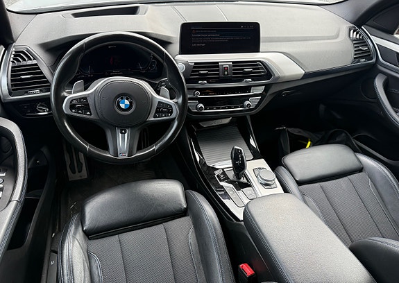 BMW X3 8 of 12