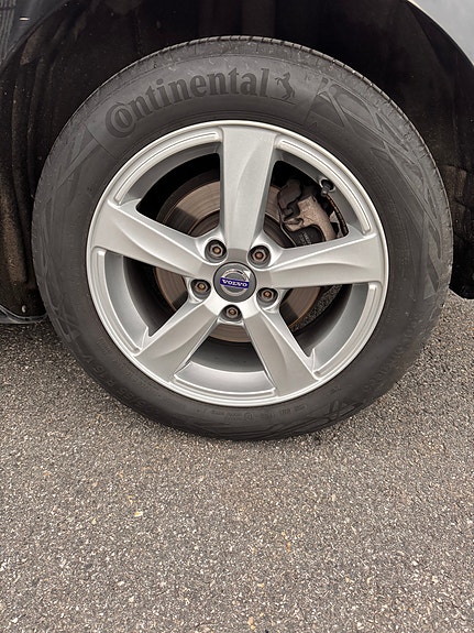 Volvo V40 23 of 25