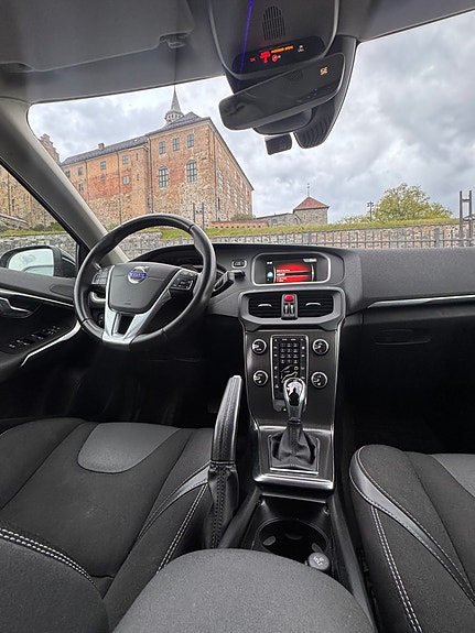 Volvo V40 13 of 25
