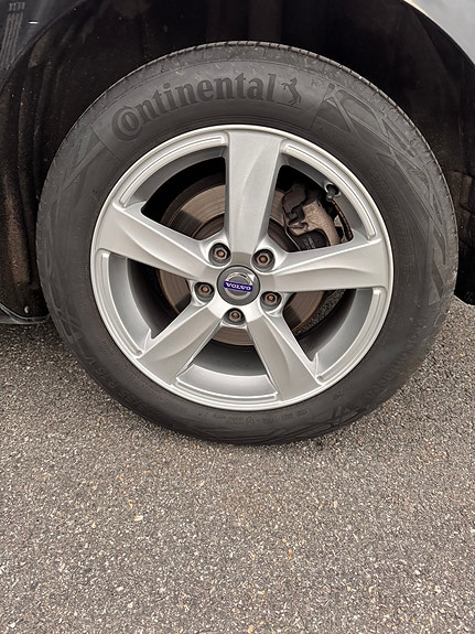 Volvo V40 24 of 25