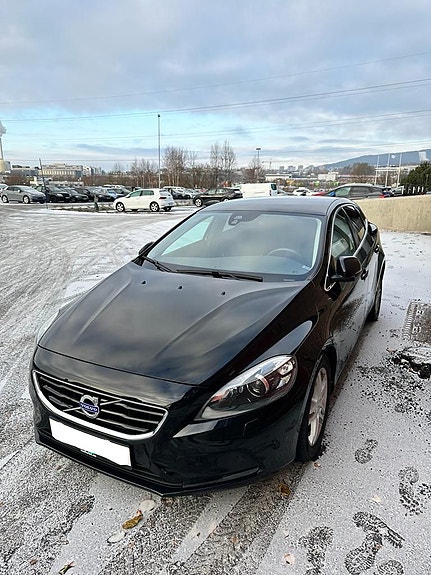 Volvo V40 9 of 25
