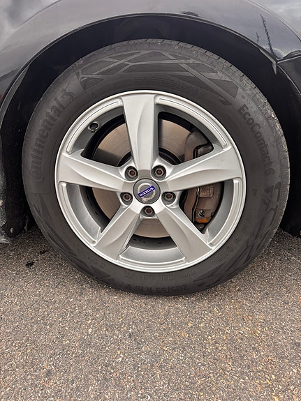 Volvo V40 20 of 25