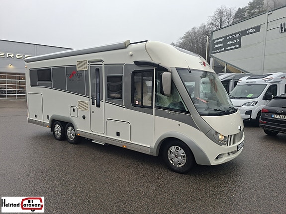 Carthago Chic E-Line I51 QB Linerclass – Alde – Lithium – Hydrauliske støtteben – Meget velutstyrt