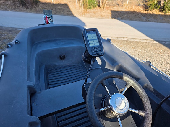 2025 Steady 260 rattkonsol m/ 2025 Yamaha 9,9JMHS  4-takt/ Garmin Ekkolodd 7 of 12