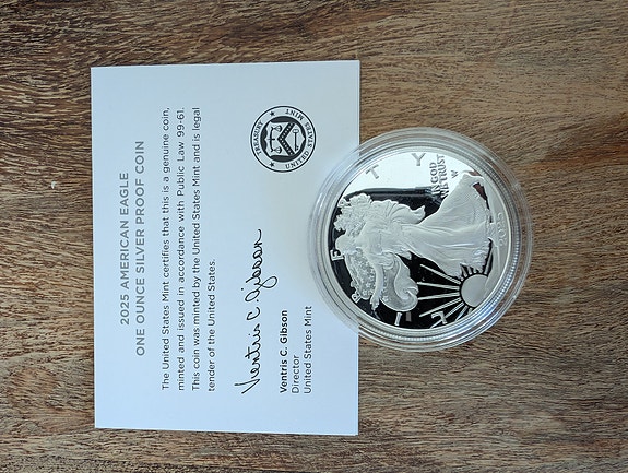 Product image 8 of 9
