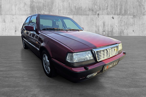 Lancia Thema 4 of 26