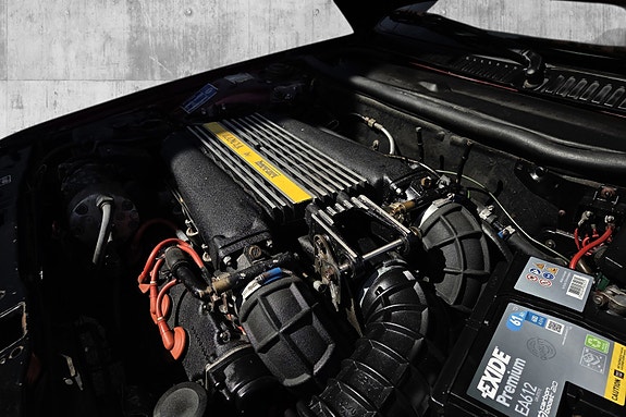 Lancia Thema 24 of 26