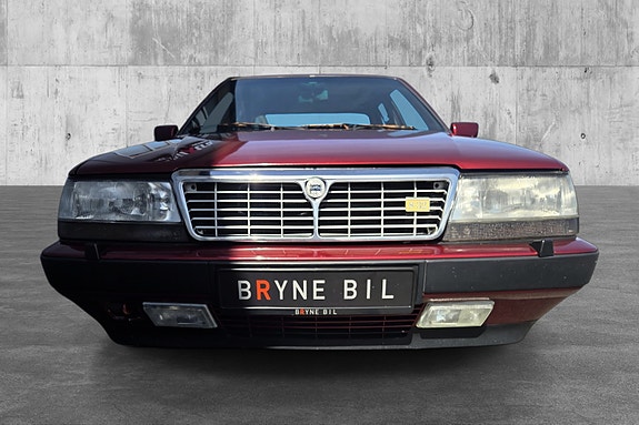 Lancia Thema 3 of 26