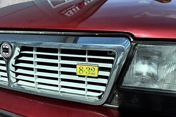 Lancia Thema 14 of 26