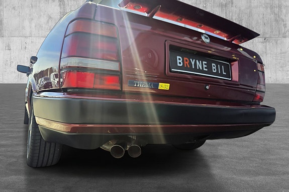 Lancia Thema 11 of 26