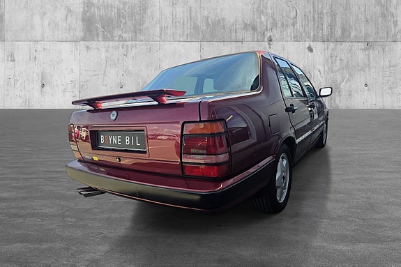 Lancia Thema 9 of 26