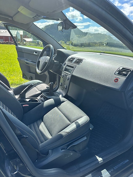 Volvo V50 12 of 16