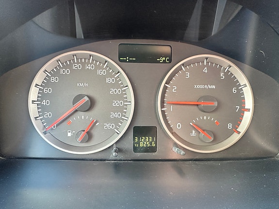 Volvo V50 14 of 16