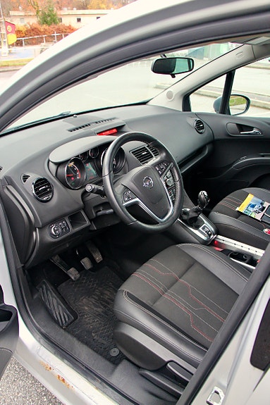Opel Meriva 21 of 23