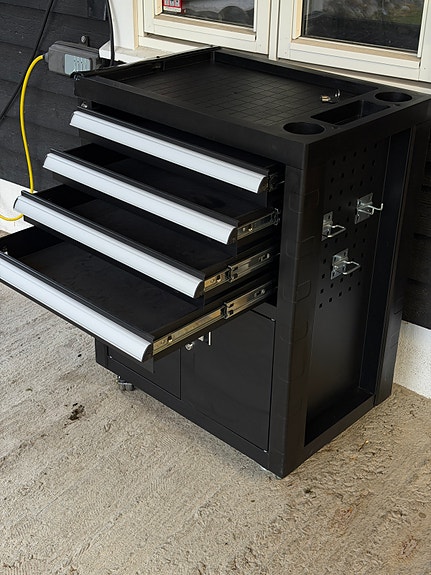 Product image 2 of 9