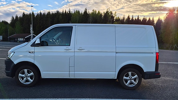 Volkswagen Transporter 4 of 6