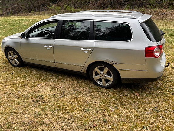 Volkswagen Passat 3 of 5