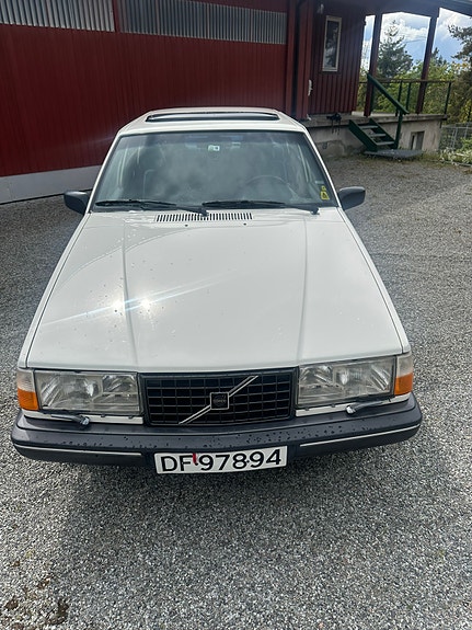 Volvo 940 3 of 5