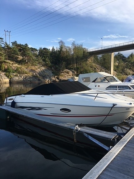 Bayliner 642 Cuddy 2 of 5