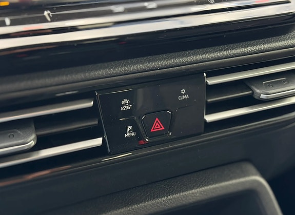 Volkswagen Caddy Maxi 10 of 11