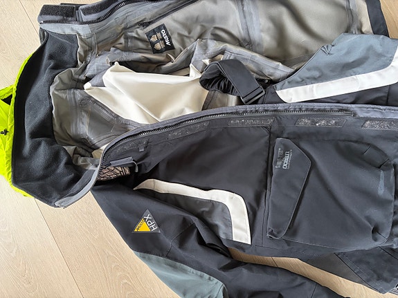 Product image 7 of 9