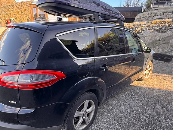 Ford S-MAX 4 of 13