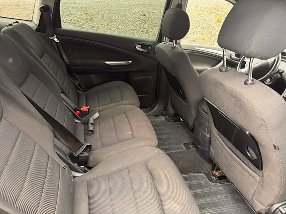 Ford S-MAX 5 of 13