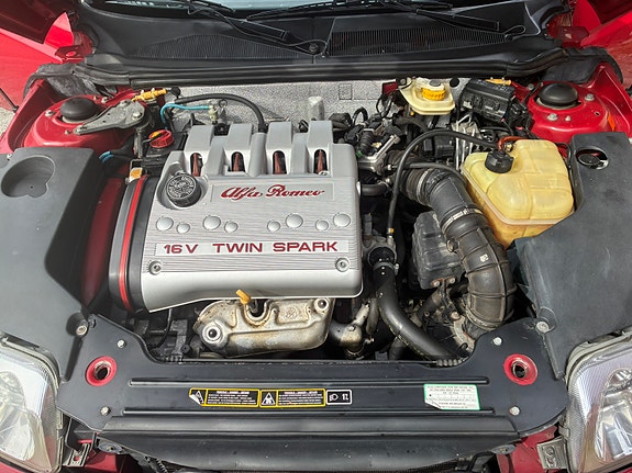 Alfa Romeo Spider 13 of 15