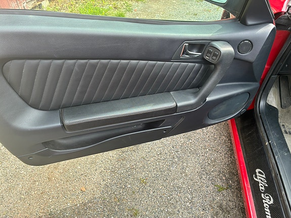Alfa Romeo Spider 11 of 15