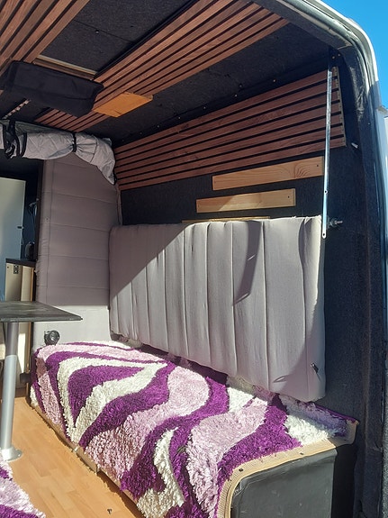 Mercedes-Benz Sprinter 24 of 30