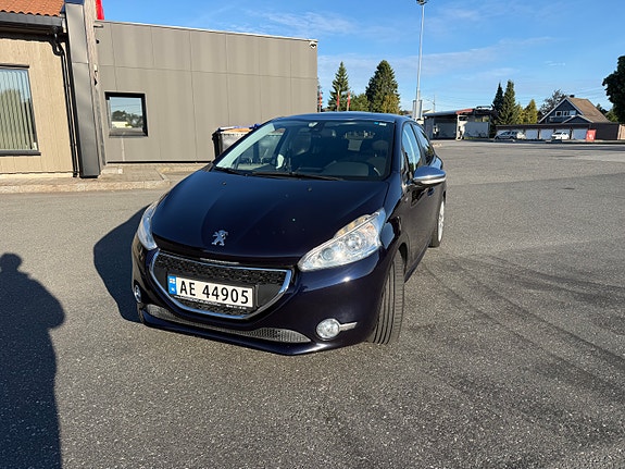 Peugeot 208 11 of 11