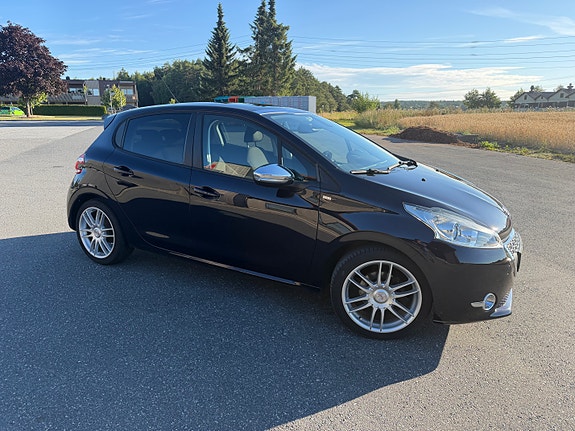 Peugeot 208 6 of 11