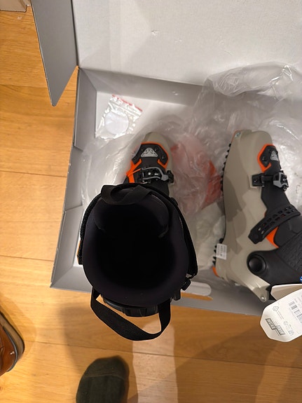 Product image 2 of 9